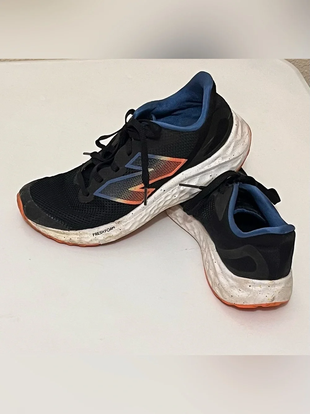 New Balance Tennis Shoes